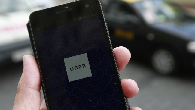 Ministro de Transportes fustigó que taxistas 