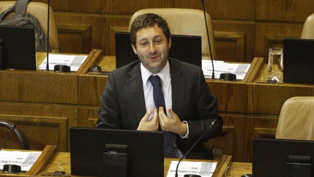 Diputados UDI recurrieron a Contraloría por docureality de proceso constituyente