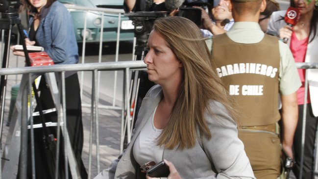 Ex abogado de Compagnon: No nos pagó