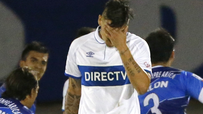 Pasajero aseguró que Nicolás Castillo protagonizó incidente con hinchas de Colo Colo