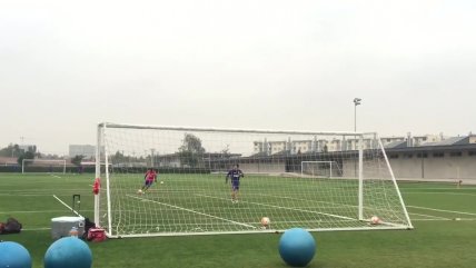 Patricio Rubio le ganó el desafío de apuntarle al palo a Mathías Corujo