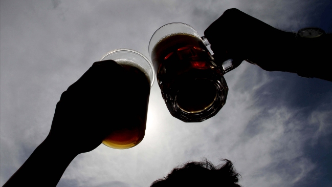Alcohol: Medio inglés recomienda visitar Chile