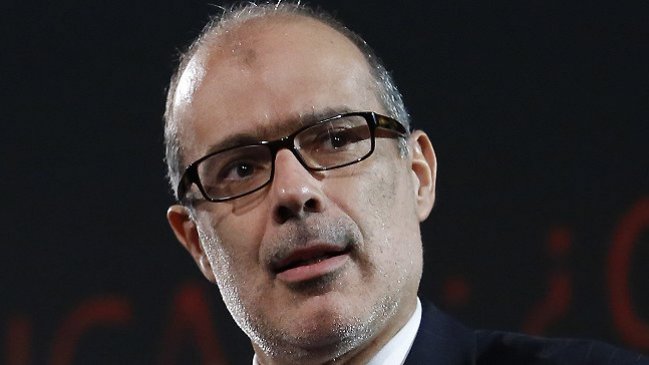 La enigmática forma en que el ministro Valdés desestimó la proyección del FMI