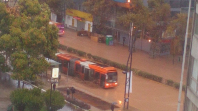 Sistema frontal afecta a la zona central del país
