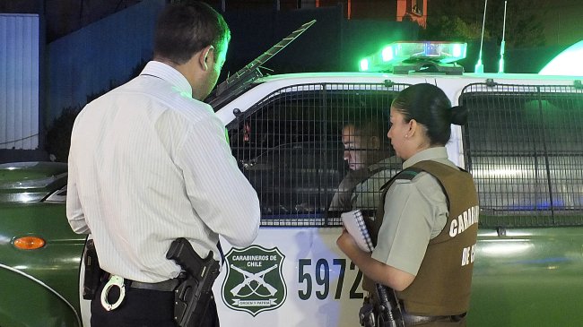 Carabineros detuvo a dos hombres por receptación de camioneta robada