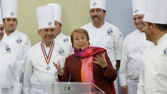 Día de la Cocina Chilena: Bachelet anunció área gastronómica de Ministerio de Cultura