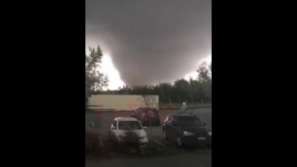   Captan imágenes del tornado que causó graves daños en ciudad uruguaya 