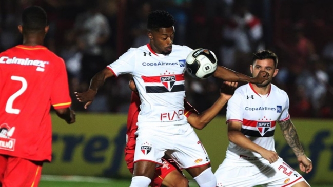 Eugenio Mena jugó en dura eliminación de Sao Paulo en cuartos del Campeonato Paulista