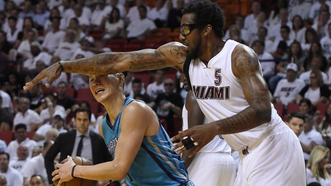 Miami Heat tuvo arrollador arranque en la serie ante Charlotte Hornets en la Conferencia Este
