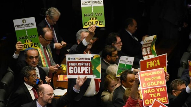 Líder de partido oficialista: 