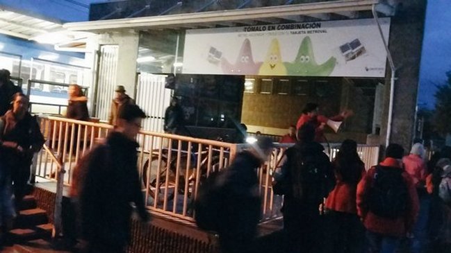 Falla afecta a cientos de usuarios del Metro de Valparaíso
