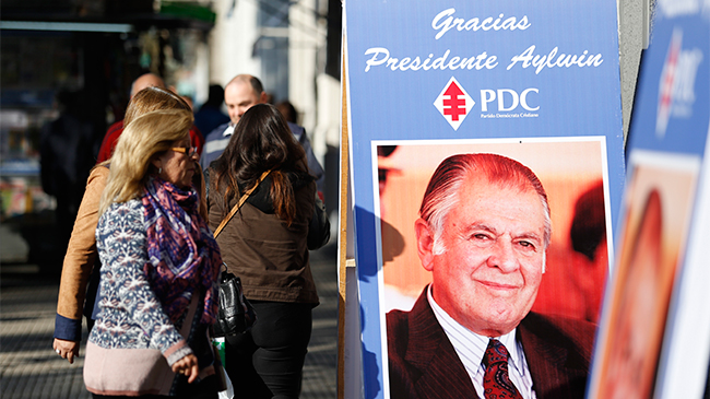 Revisa los desvíos de tránsito por los homenajes al ex Presidente Aylwin