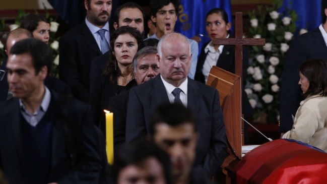 Timonel PC: Pese a las diferencias, no dudamos en su momento en votar por Aylwin