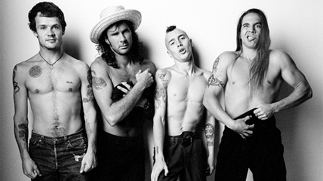 Mujer aseguró haber sido acosada por integrantes de Red Hot Chili Peppers