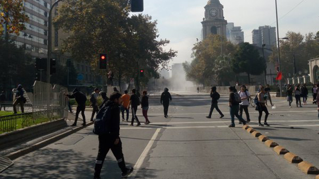 Primera marcha estudiantil del año finalizó con incidentes aislados