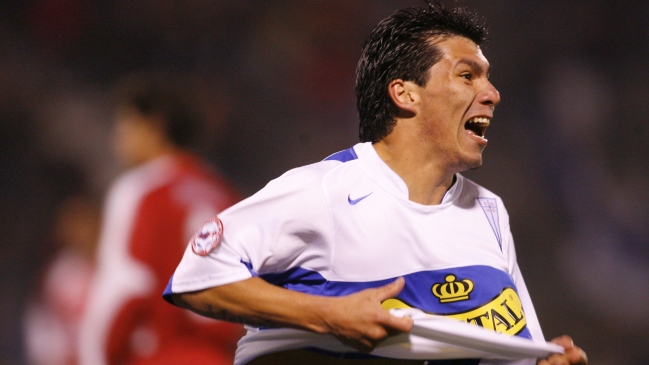 Gary Medel saludó a la UC en su aniversario: Feliz cumple franja amada