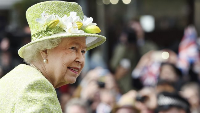 Reina Isabel II celebró su cumpleaños 90 en castillo en Windsor