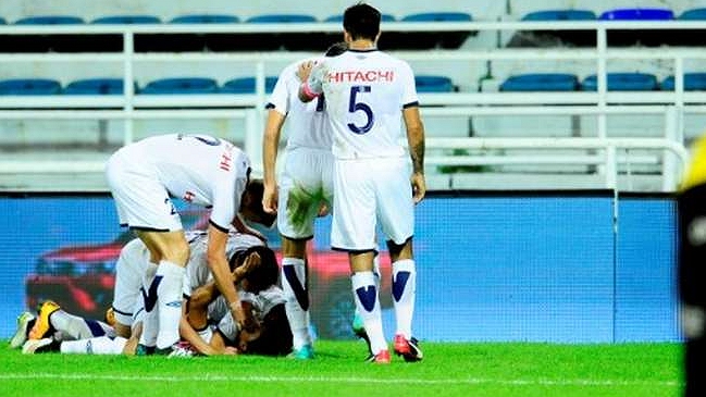 Argentinos Juniors cayó con Vélez y complicó su permanencia en Primera División