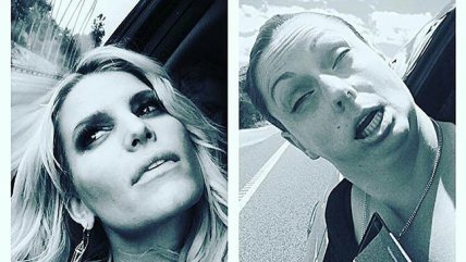   Comediante parodió poses 