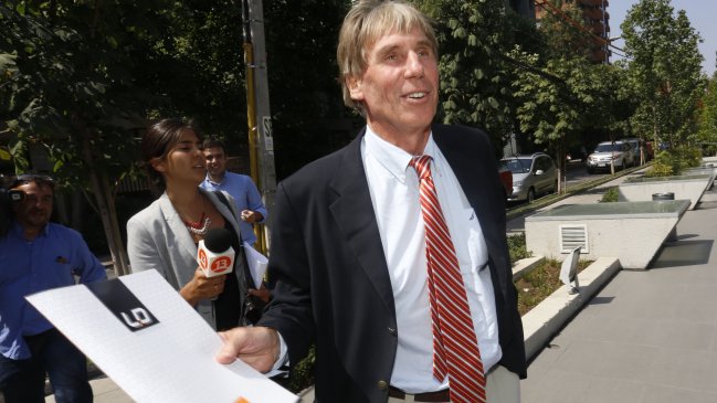 Ex ministro Hernán Büchi dejará Chile por la 