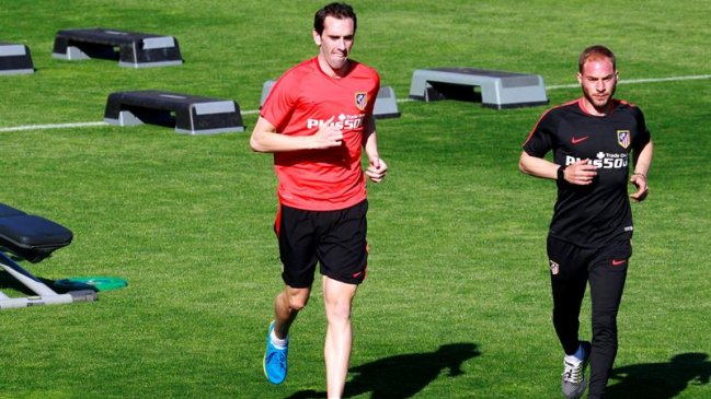Godín volvió a entrenar y es opción para duelo de Atlético de Madrid ante Bayern Munich