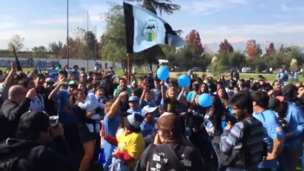 Hinchas realizaron banderazo en la previa al decisivo partido de O'Higgins