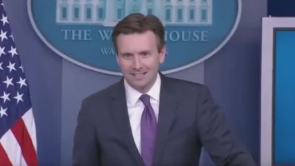   Extraño ruido conmocionó al vocero de la Casa Blanca 