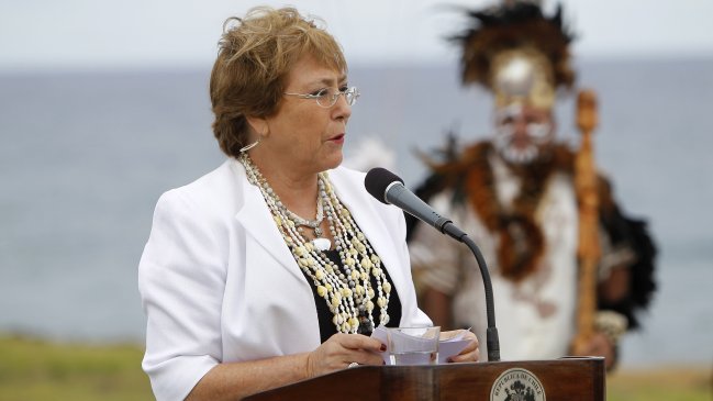 Bachelet: Isla de Pascua necesita que cuidemos su futuro