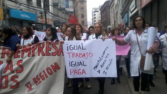 Con diversas marchas se celebra el 1 de mayo en regiones