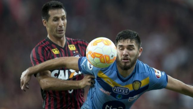 Christian Vilches y A. Paranaense tomaron ventaja en la final del campeonato estadual