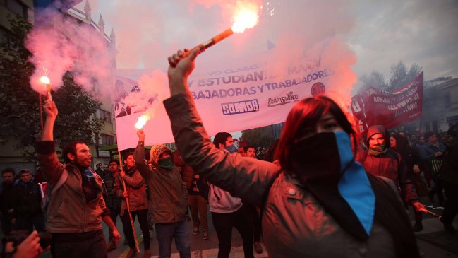 Día de los Trabajadores: Marcha disidente reivindica cambios radicales