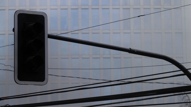 Corte de suministro eléctrico afecta a comunas de la Región Metropolitana