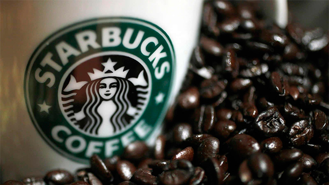 Demandan a Starbucks en EE.UU. por poner 