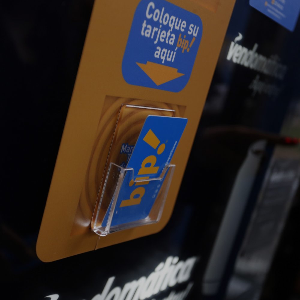 Ministerio de Transportes presentó nuevo sistema de recarga de tarjeta Bip!