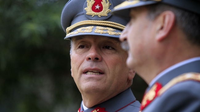 Comandante en jefe del Ejército descartó acciones irregulares en favor de sus hijos