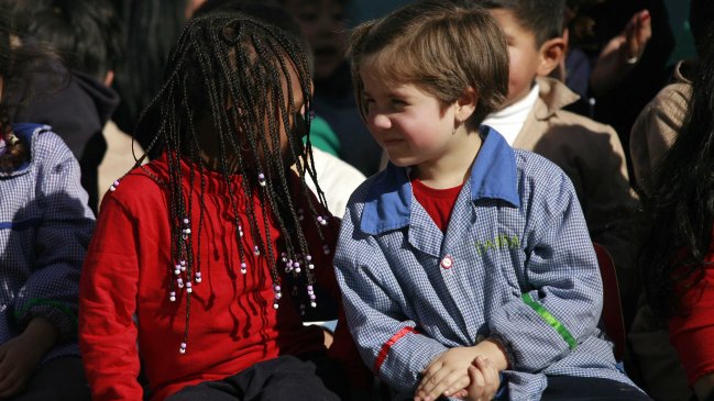 Más de 2.500 niños que viven sin nacionalidad podrán ser chilenos