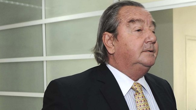 Cristián Labbé oficializó ante el Servel su renuncia a la UDI