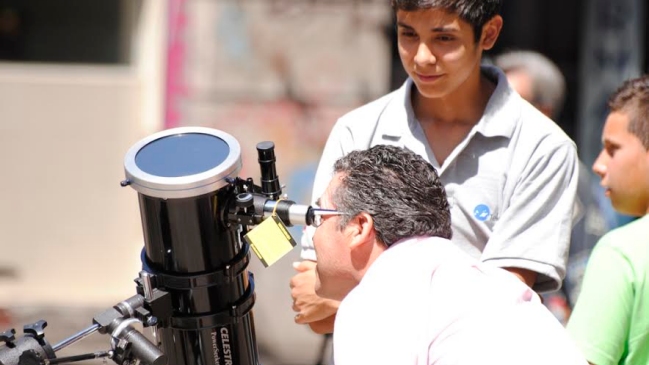 Instalarán telescopios en el centro de Santiago para seguir tránsito de Mercurio