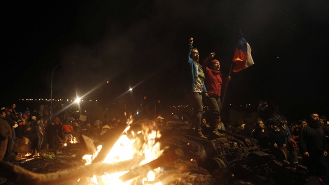 Mesa del sector público de Puerto Montt anunció paro de 24 horas en apoyo a pescadores