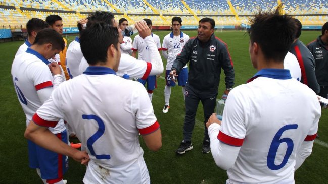Héctor Robles nominó a 21 jugadores para trabajar en la selección sub 20