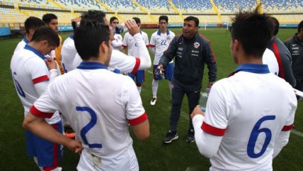  Robles nominó 21 jugadoress para trabajos de la sub 20  