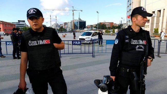 Ataque con coche bomba contra la policía causó pánico en Turquía