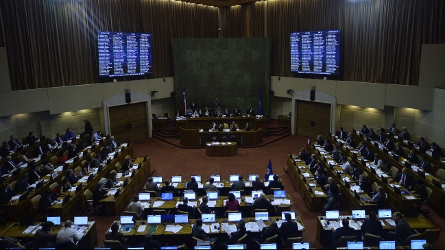 Cámara pidió al Gobierno medidas para mitigar consecuencias de la marea roja