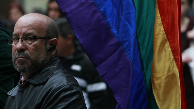 Movilh denunció agresión contra Rolando Jiménez en Terminal de Buses