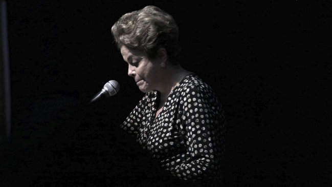 Mayoría de senadores se manifiestan a favor de juicio político contra Dilma Rousseff