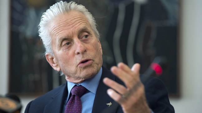 Michael Douglas está decepcionado con Obama por no avanzar en desarme nuclear