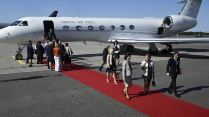  Bachelet continúa su gira presidencial en Londres  