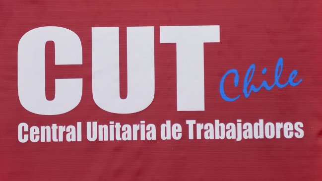 CUT: Si no se repone la titularidad sindical es mejor suspender la tramitación del proyecto