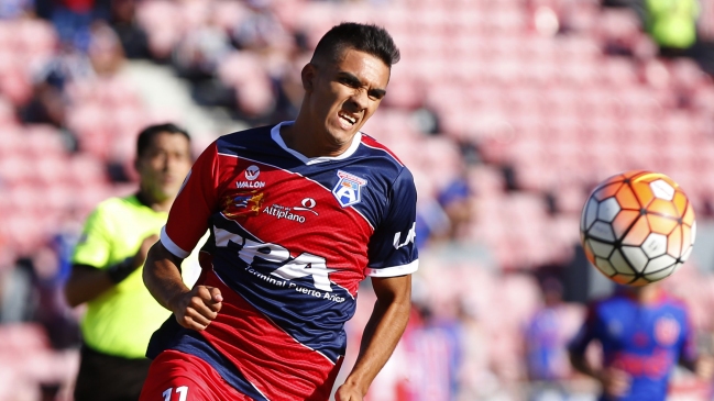 Nicolás Orellana: Me gustaría estar en Colo Colo, si no se puede debo buscar otro rumbo