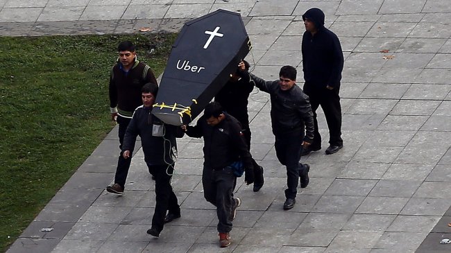 Gobierno ha sacado de circulación a casi 160 autos de Uber y Cabify